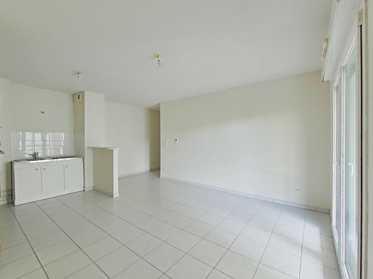 
																																							3 pièces - 
																																						2ème étage - 62m² - 816,17 € - Photo #5