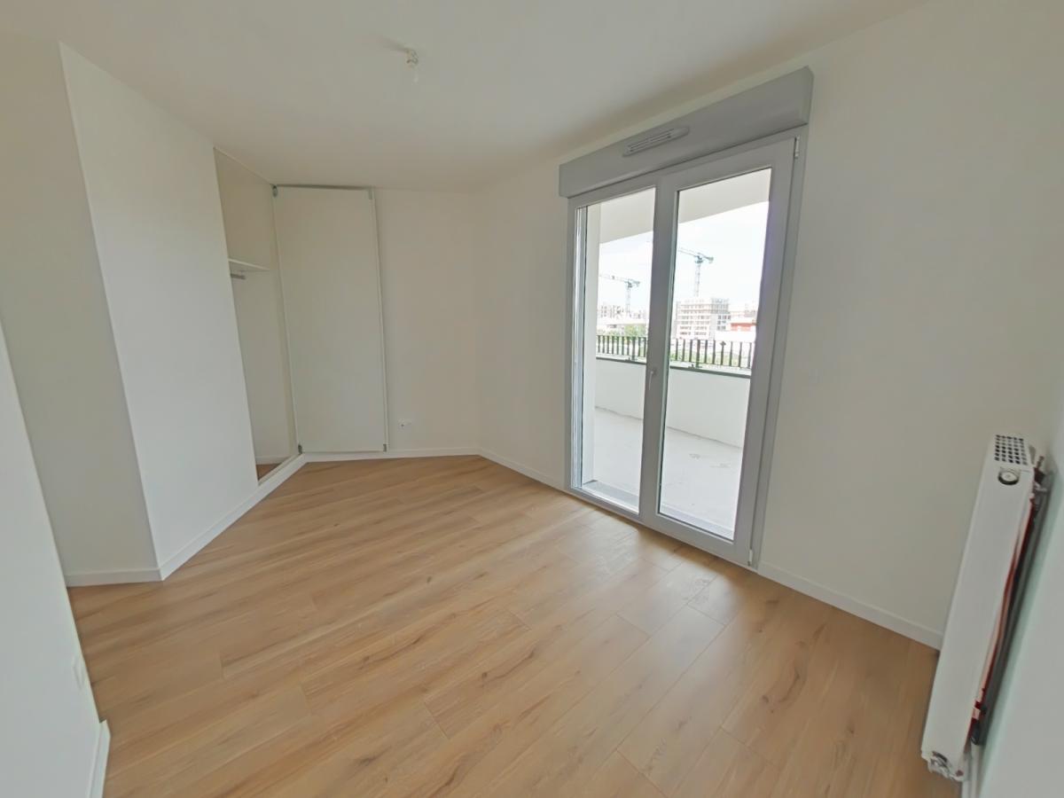 
																			4 pièces - 
																		5ème étage - 79m² - 1 414,18 € - Photo #4