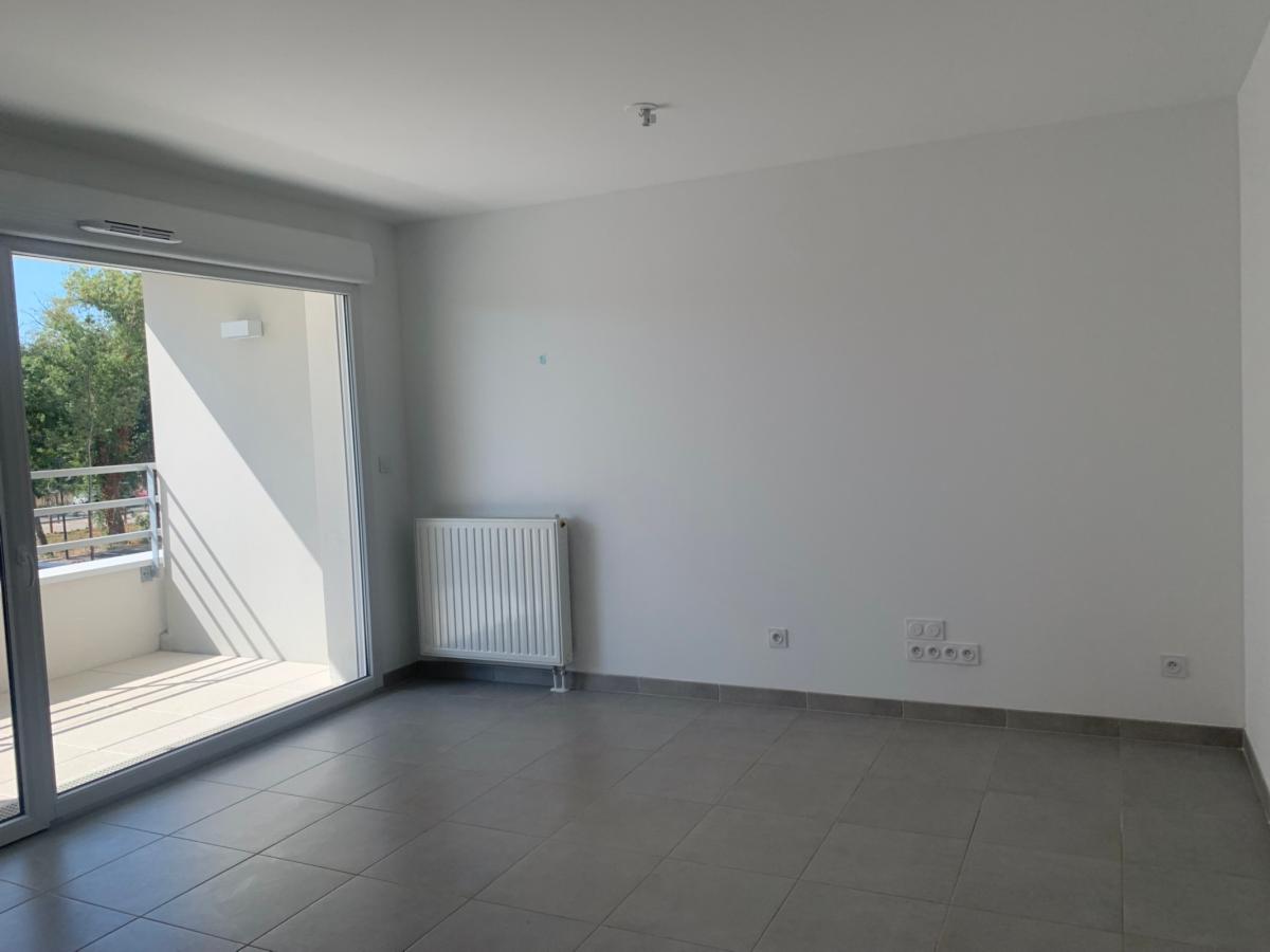 
																			3 pièces - 
																		4ème étage - 61m² - 840,65 € - Photo #1
