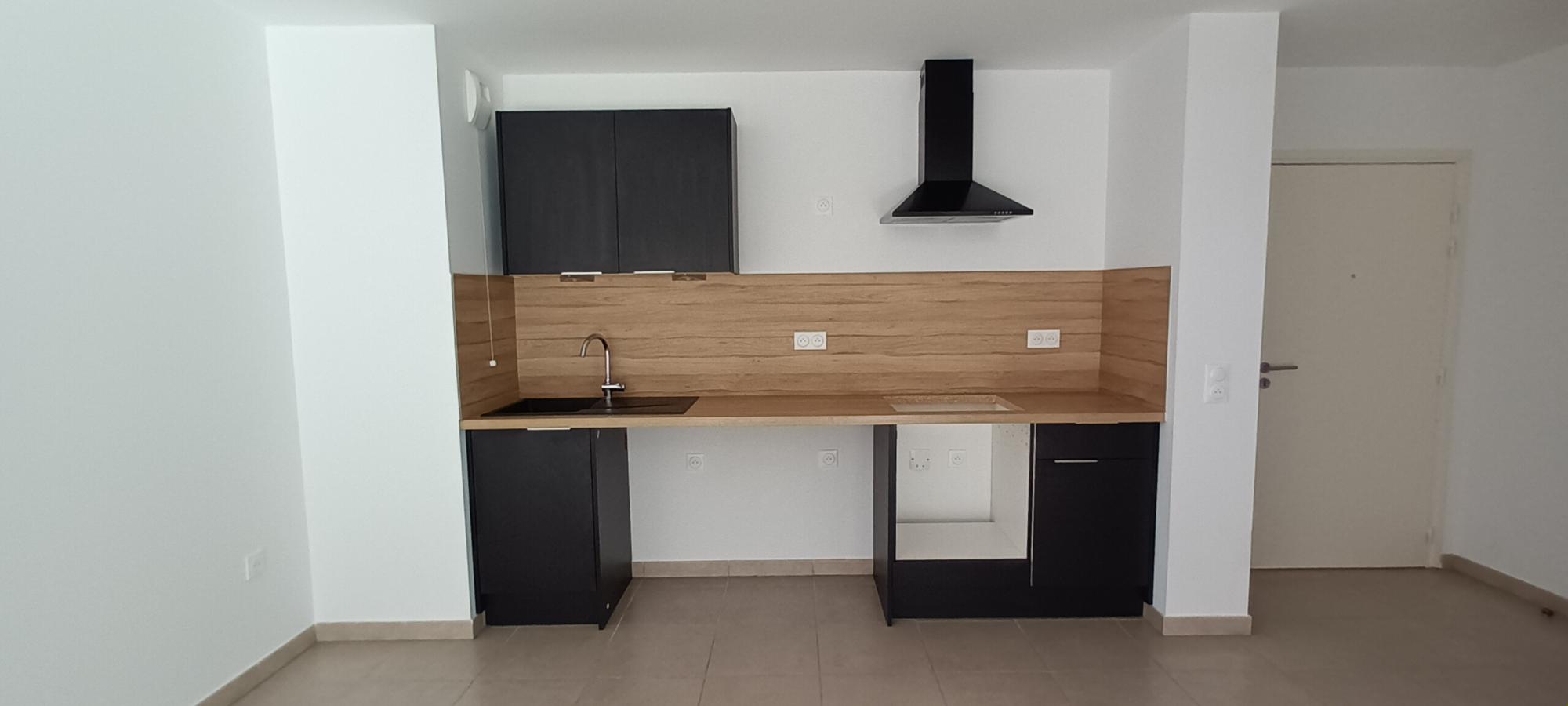 
																			2 pièces - 
																		RDC - 48m² - 784,79 € - Photo #1