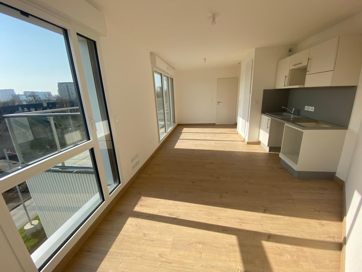 
																																							2 pièces - 
																																						4ème étage - 44m² - 724,14 € - Photo #2