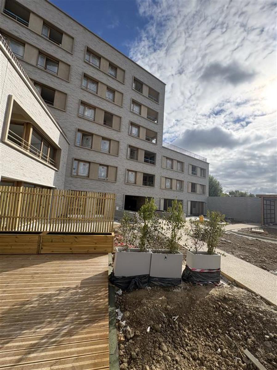 5 pièces - 1er étage - 93m²