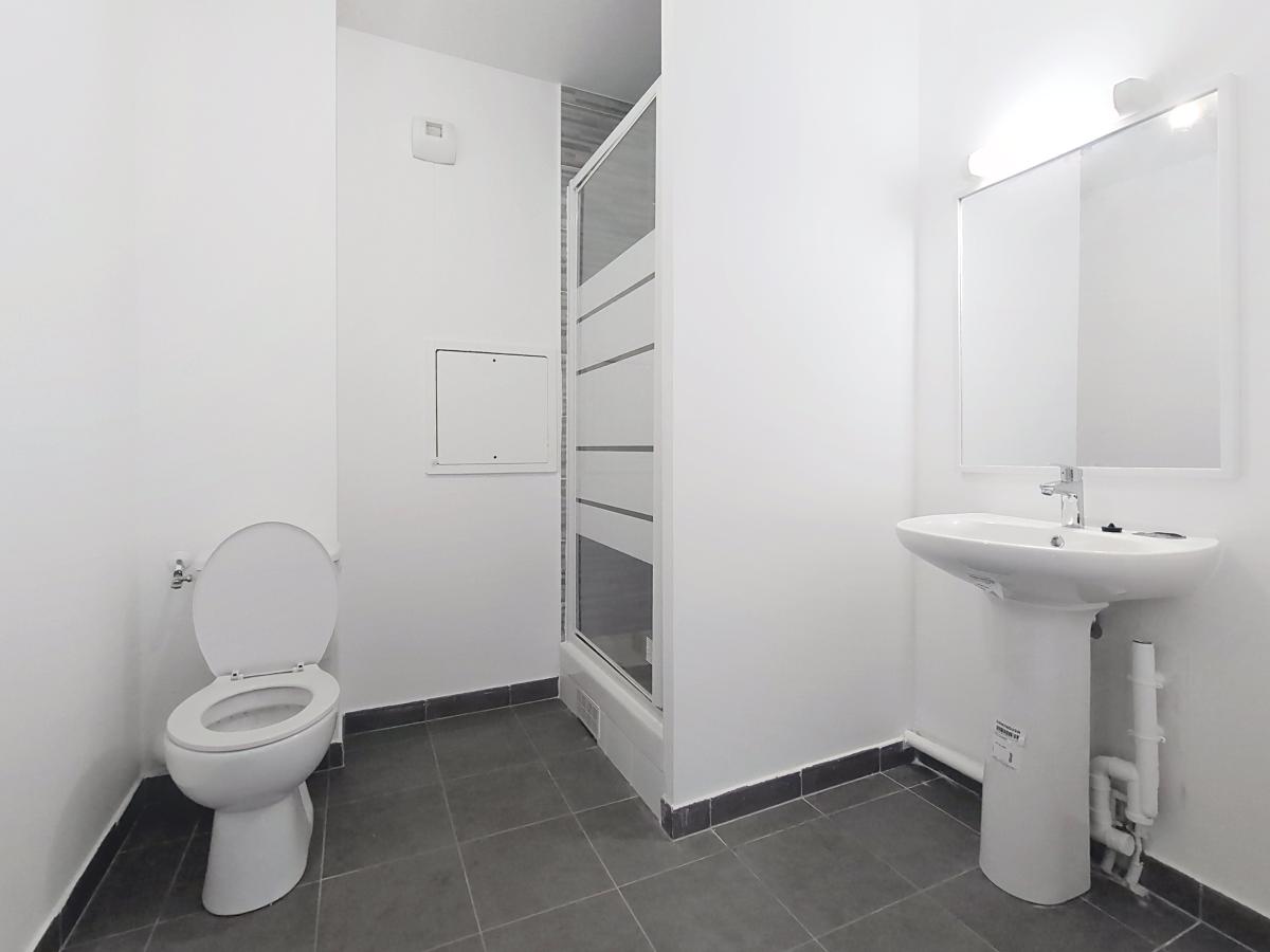 2 pièces - 3ème étage - 43m² - 887,83 € - Photo #4