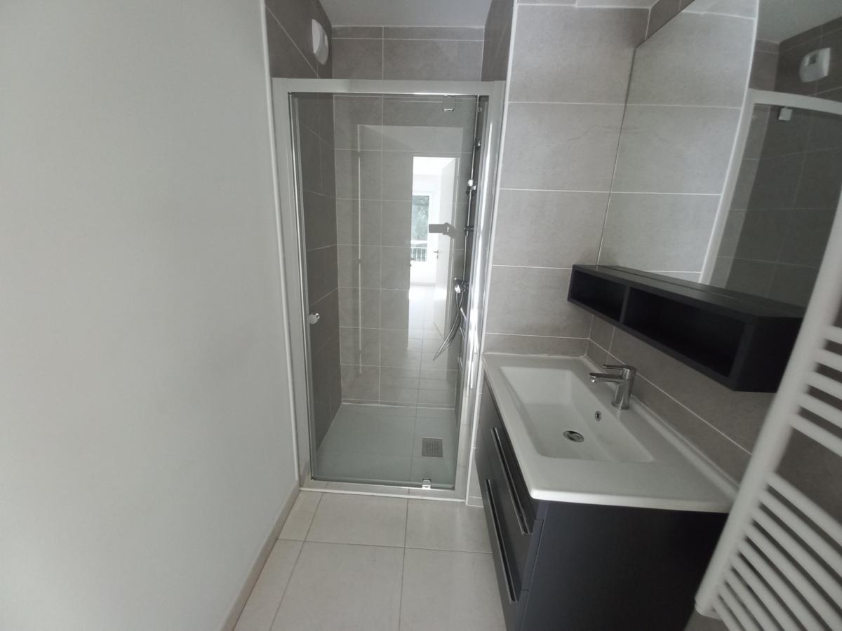 4 pièces - 1er étage - 79m² - 1 311,98 € - Photo #6