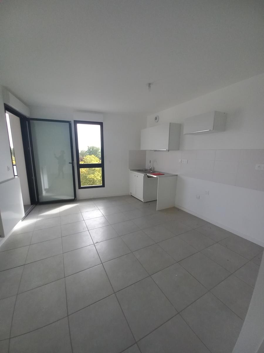 
																																							5 pièces - 
																																						7ème étage - 99m² - 1 271,29 € - Photo #4