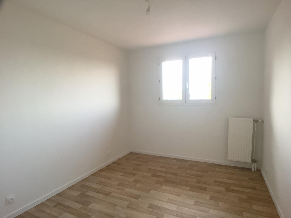 
																																							3 pièces - 
																																						3ème étage - 63m² - 139 000 € - Photo #5