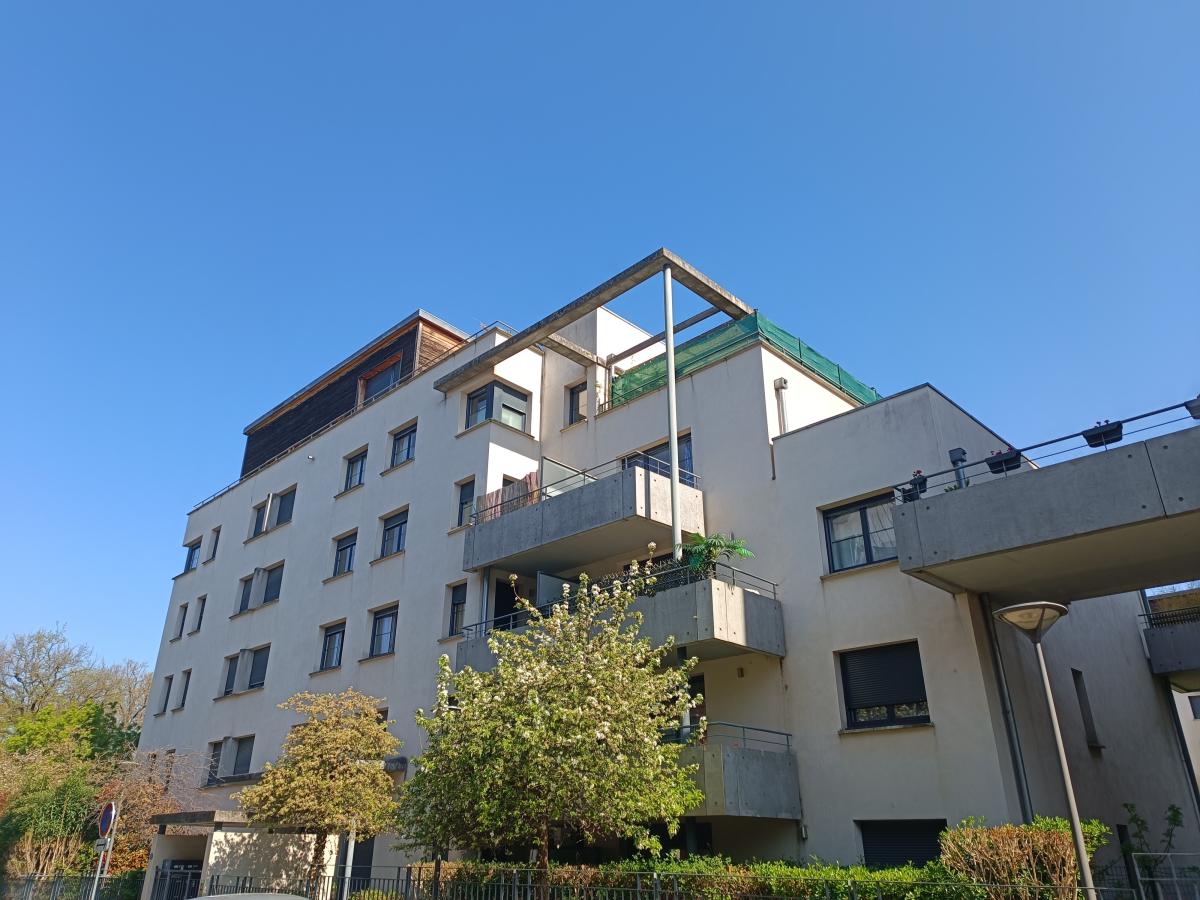 
																																							2 pièces - 
																																						1er étage - 44m² - 122 900 € - Photo #6