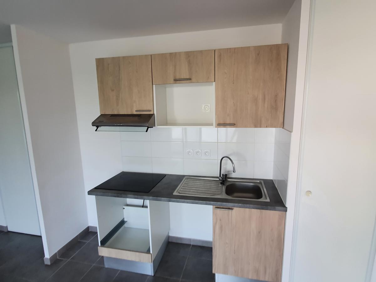 
																																							3 pièces - 
																																						2ème étage - 61m² - 725,70 € - Photo #6