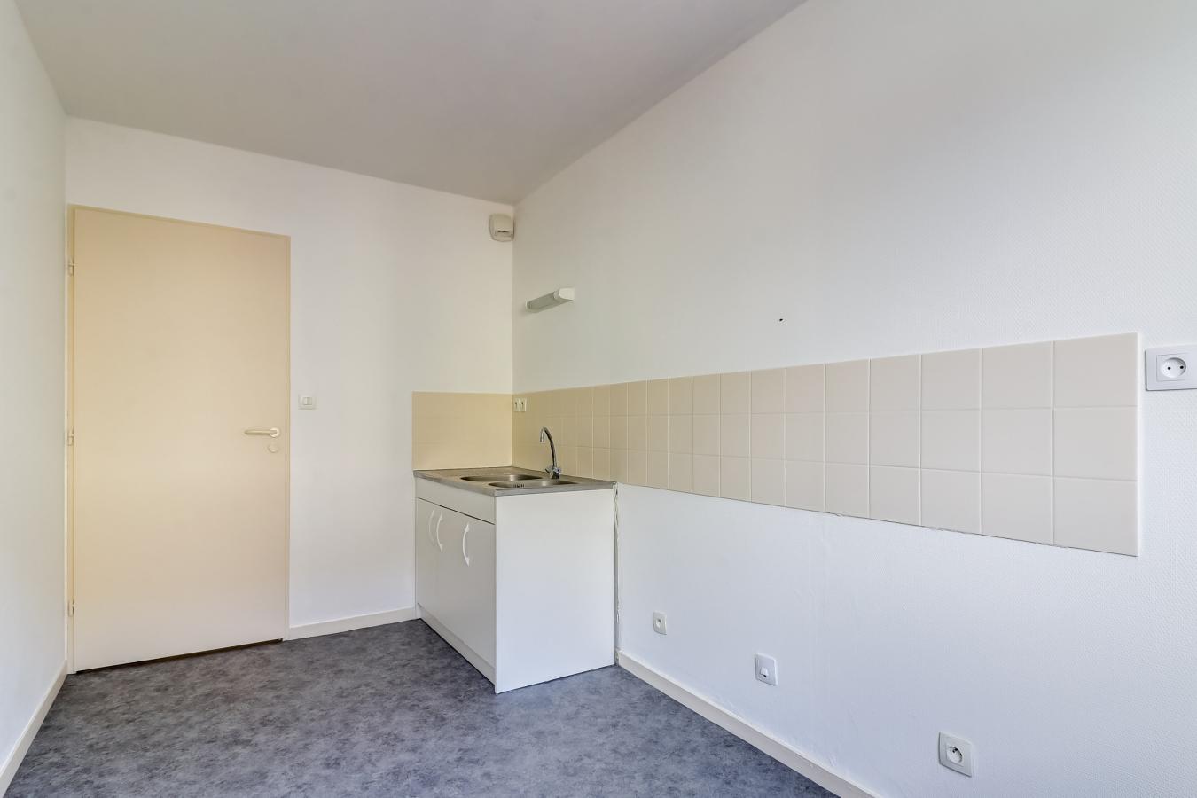 
																																							3 pièces - 
																																						2ème étage - 63m² - 717,72 € - Photo #3