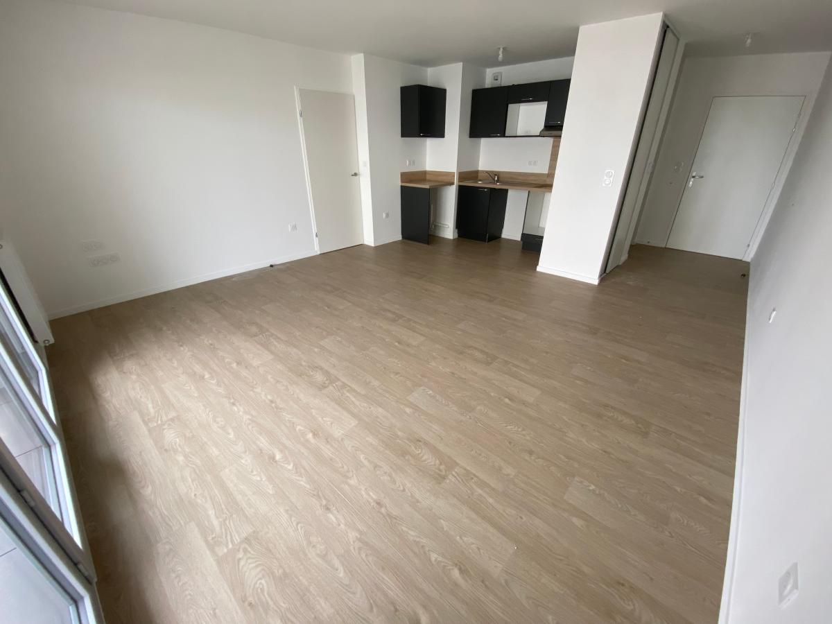 
																			3 pièces – 
																		1er étage – 61m² - 689,41 € - Photo #1