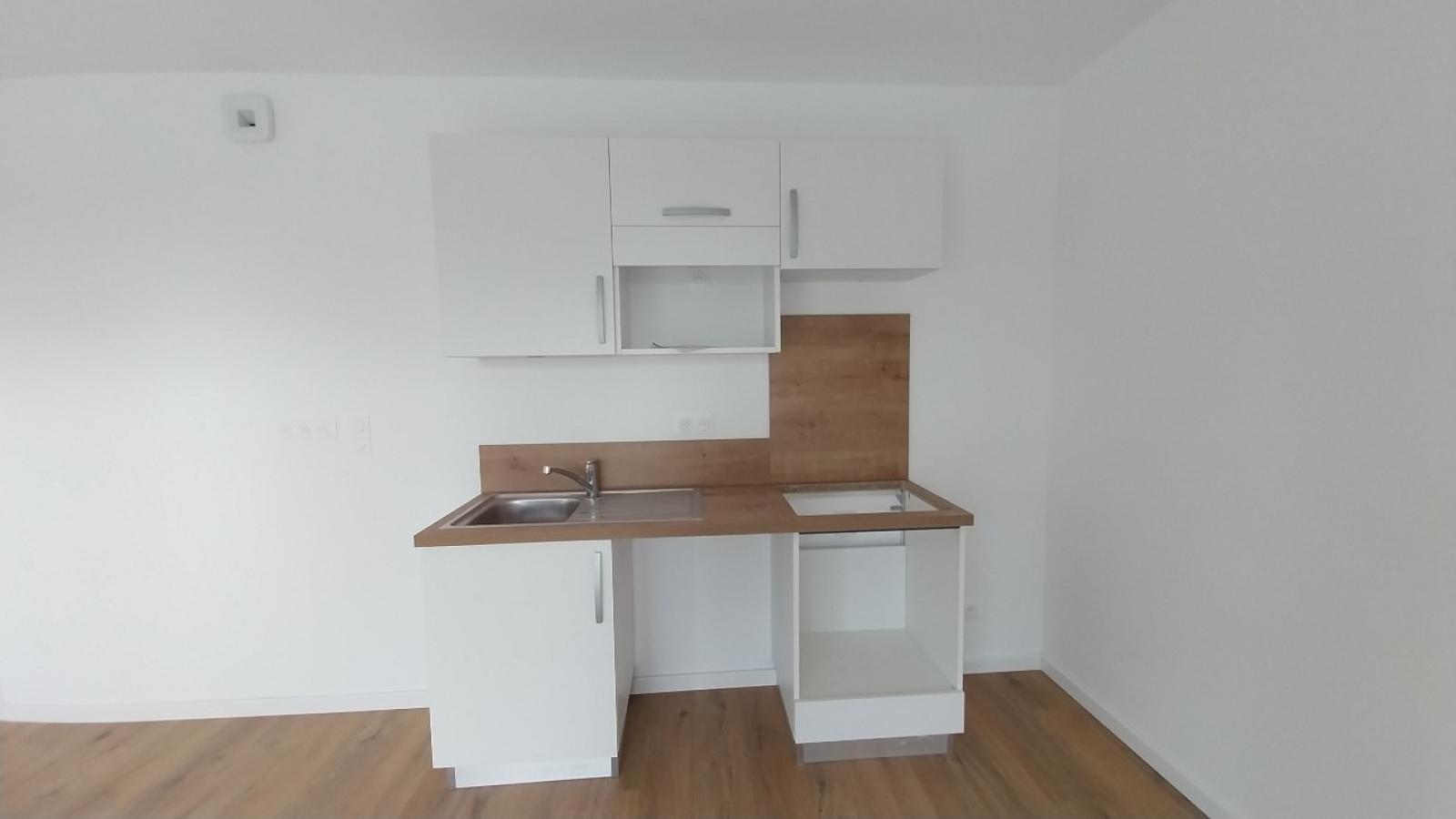 
																																							3 pièces - 
																																						3ème étage - 63m² - 880,33 € - Photo #1