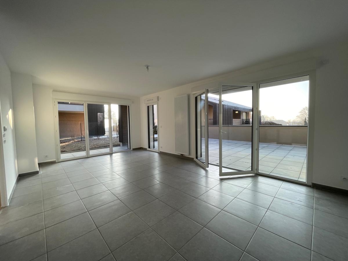 
																																							3 pièces - 
																																						RDC - 72m² - 1 187,74 € - Photo #4