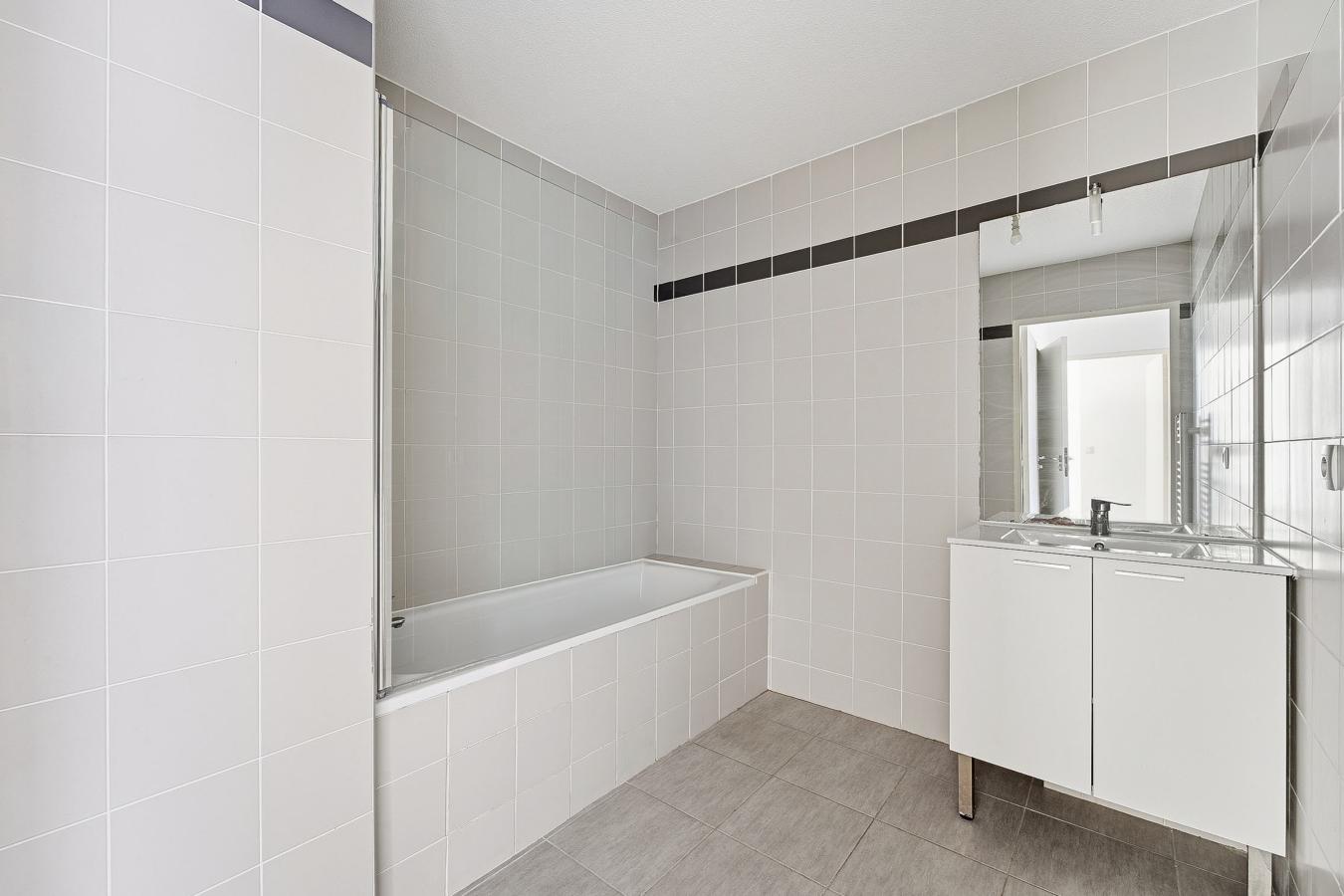 
																			3 pièces - 
																		3ème étage - 71m² - 237 800 € - Photo #7