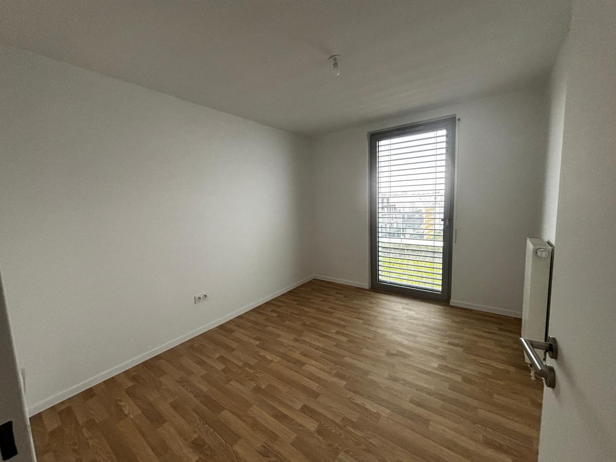 
																			3 pièces – 
																		6ème étage – 81m² - 2 050,07 € - Photo #5