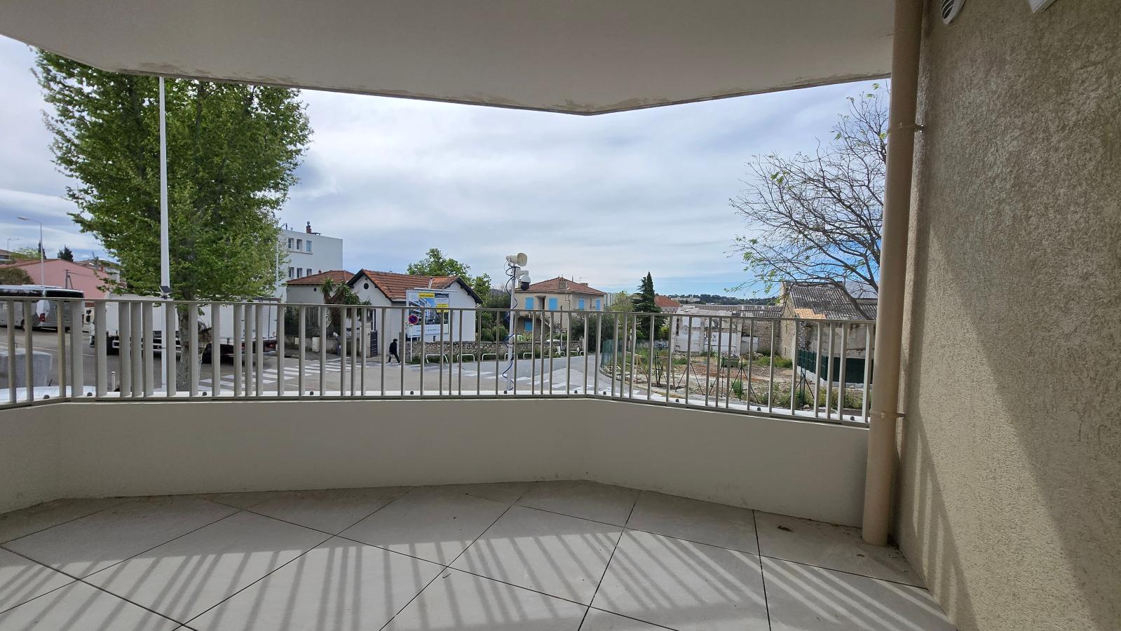 
																																							3 pièces - 
																																						RDC - 68m² - 925,60 € - Photo #2