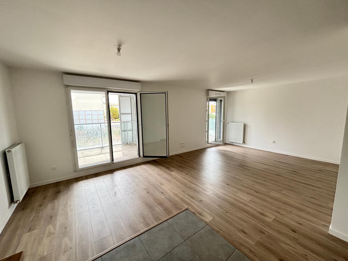 4 pièces - 1er étage - 85m² - 1 924,15 € - Photo #4