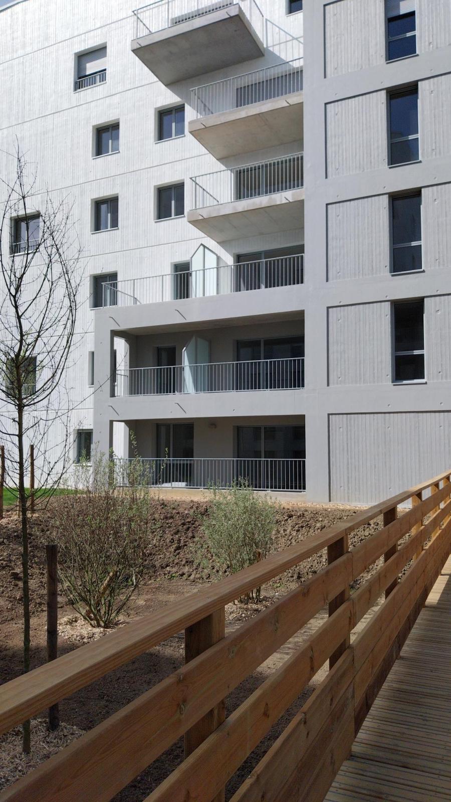 
																			2 pièces - 
																		1er étage - 42m² - 740,05 € - Photo #0