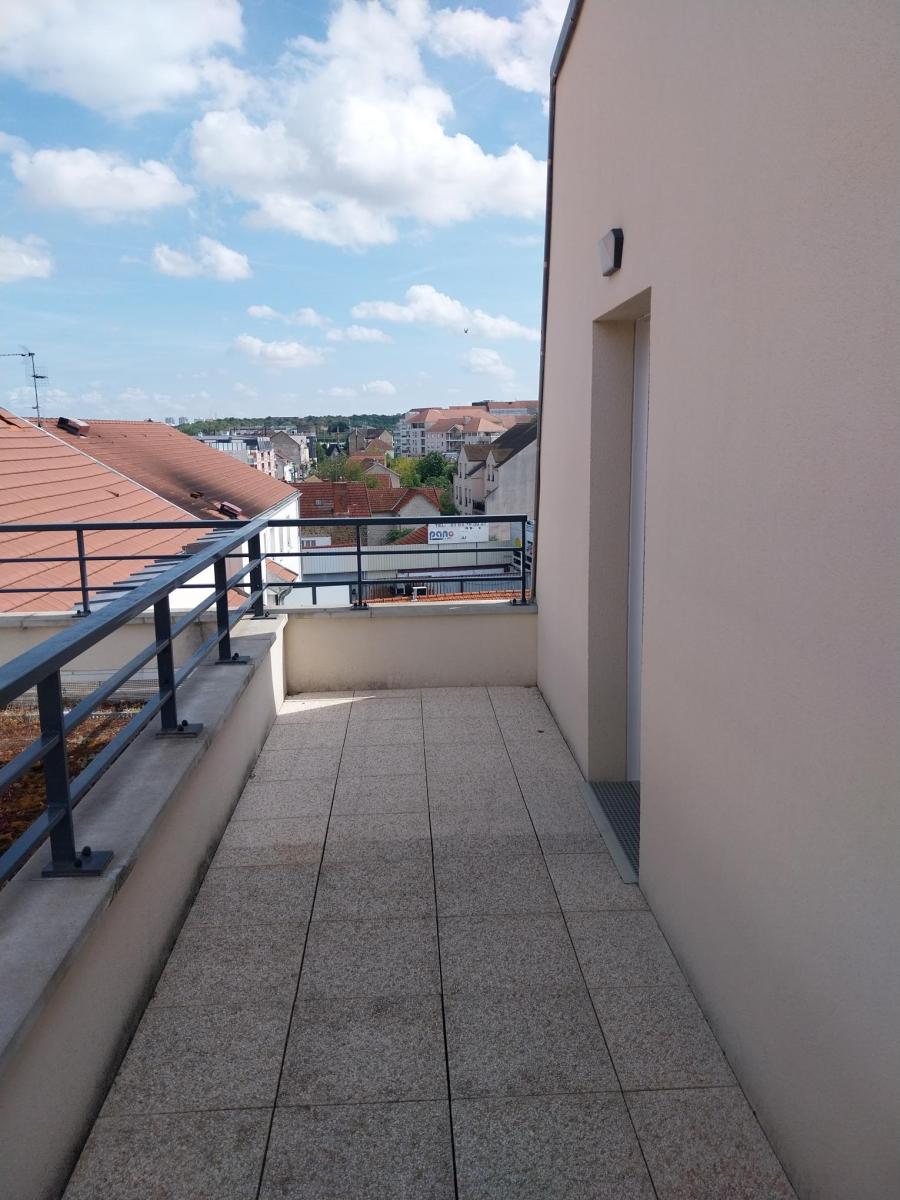
																																							3 pièces - 
																																						3ème étage - 58m² - 947,31 € - Photo #4