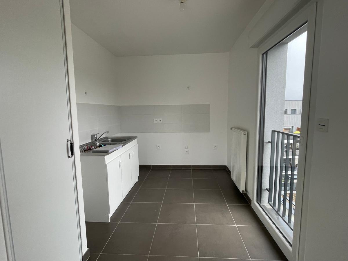 3 pièces - 6ème étage - 68m² - 1 276,39 € - Photo #4