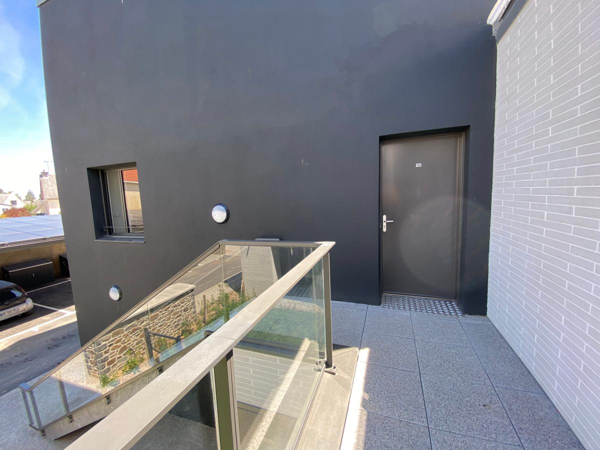 
																			4 pièces - 
																		1er étage - 87m² - 1 119,92 € - Photo #6