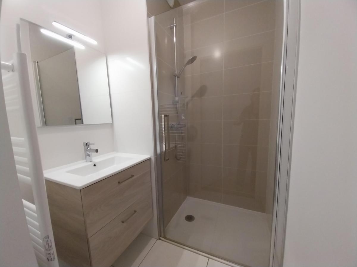 
																																							3 pièces - 
																																						1er étage - 79m² - 1 044,11 € - Photo #6