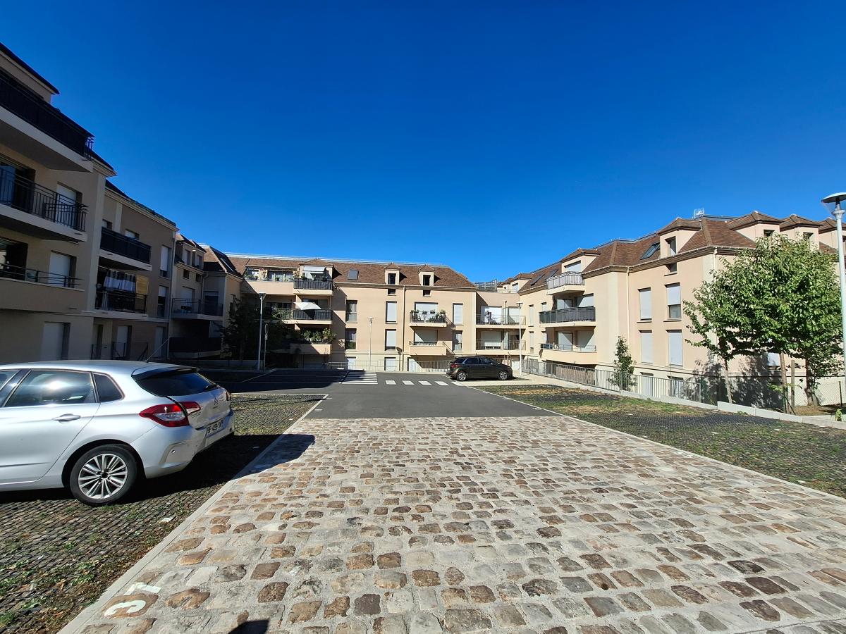 3 pièces - 2ème étage - 62m² - 869,81 € - Photo #0