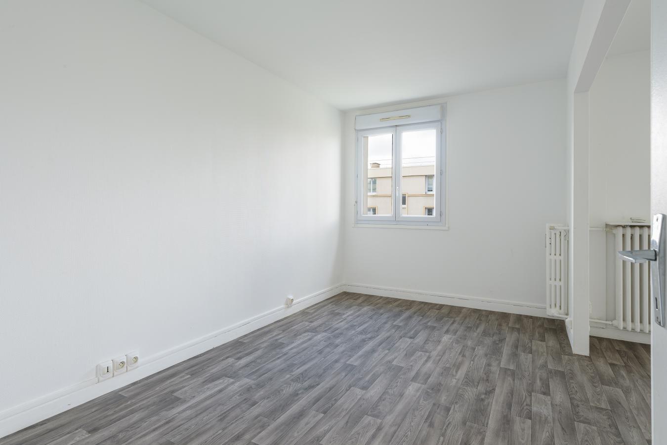 
																			5 pièces - 
																		3ème étage - 90m² - 1 602,23 € - Photo #5