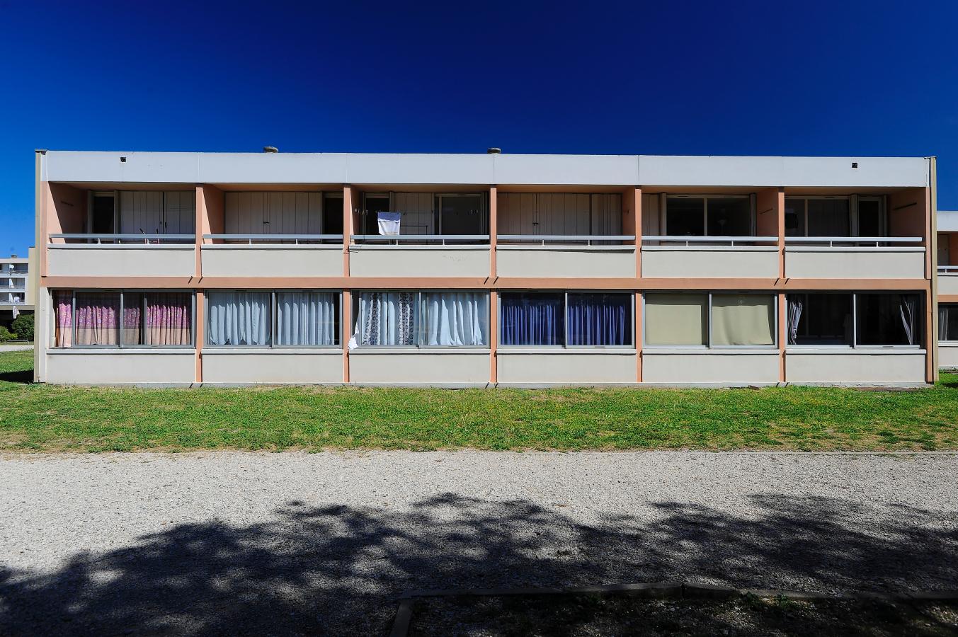 
																																							6 pièces - 
																																						RDC - 114m² - 1 077,93 € - Photo #1