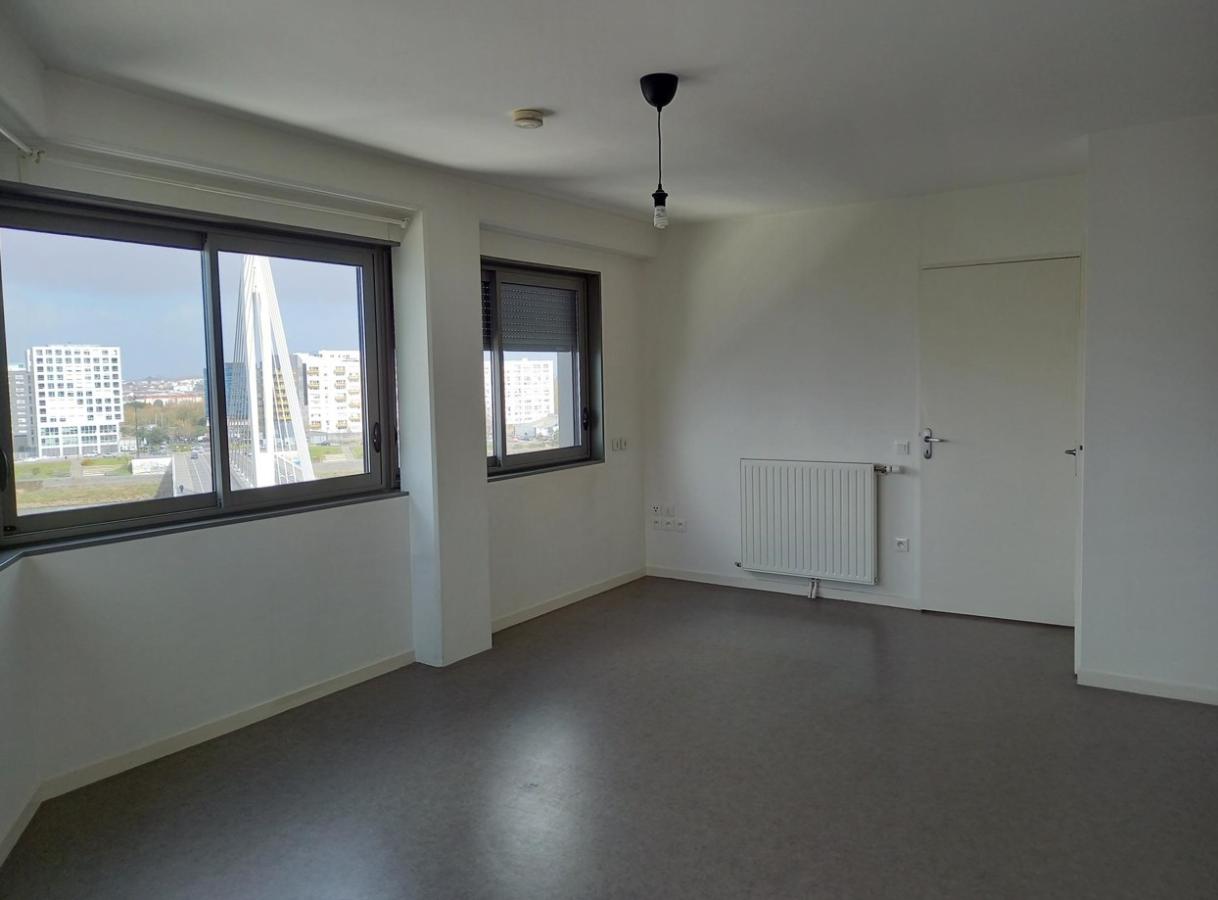 
																			2 pièces - 
																		6ème étage - 52m² - 726,91 € - Photo #2