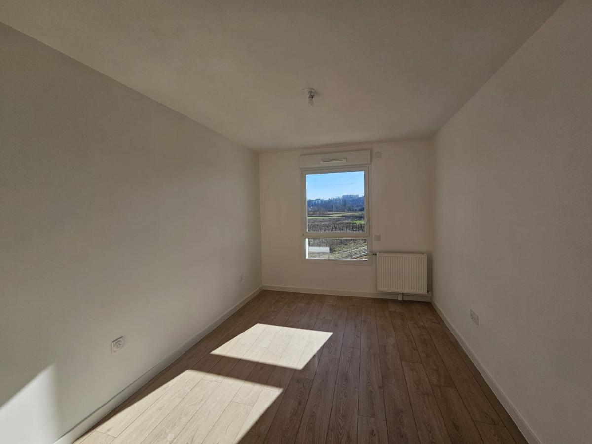 
																																							3 pièces - 
																																						3ème étage - 67m² - 936,17 € - Photo #3