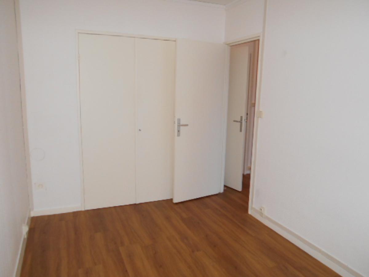 
																																							3 pièces - 
																																						4ème étage - 56m² - 573,79 € - Photo #3