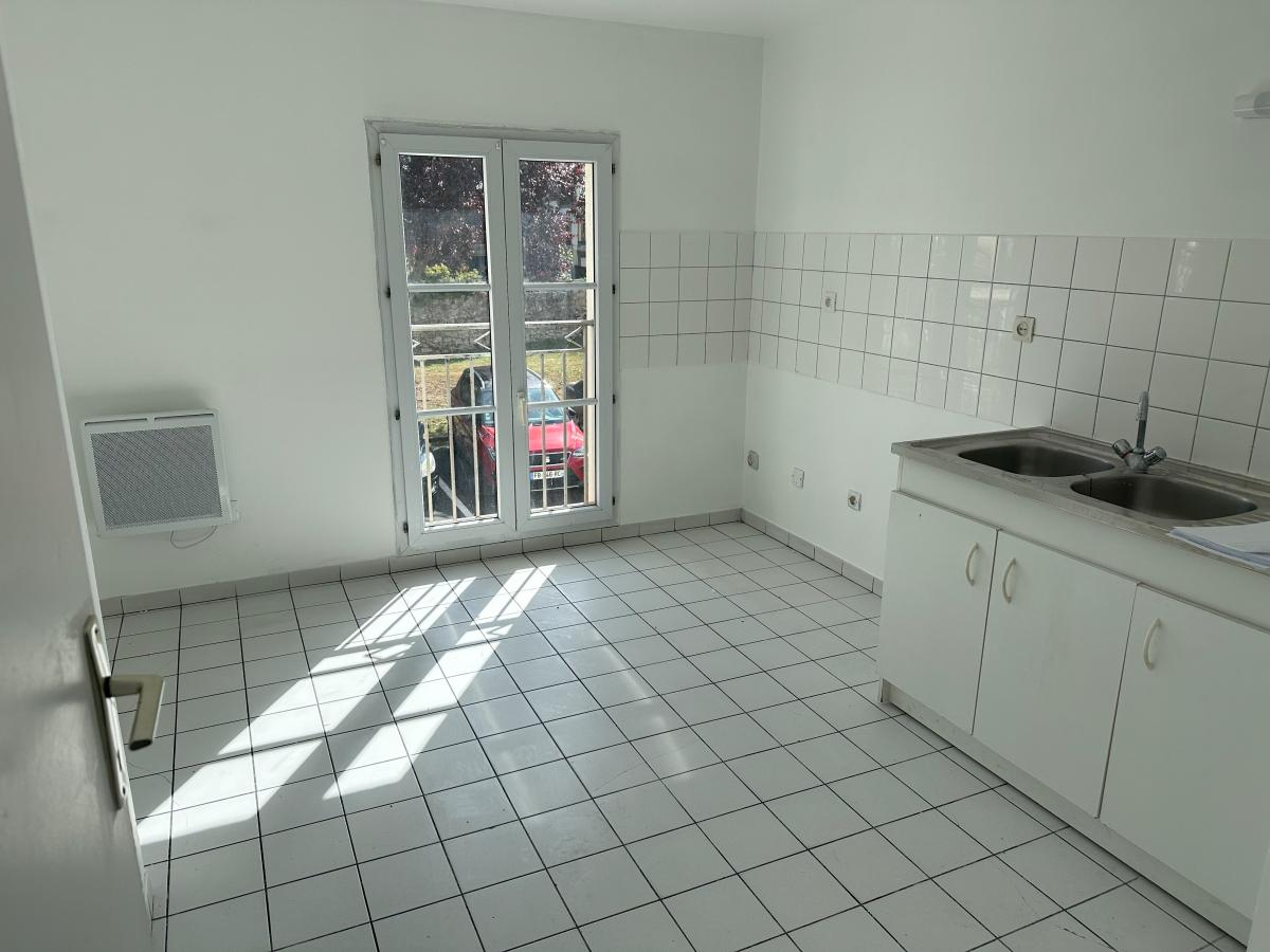 
																																							4 pièces - 
																																						RDC - 81m² - 151 700 € - Photo #2