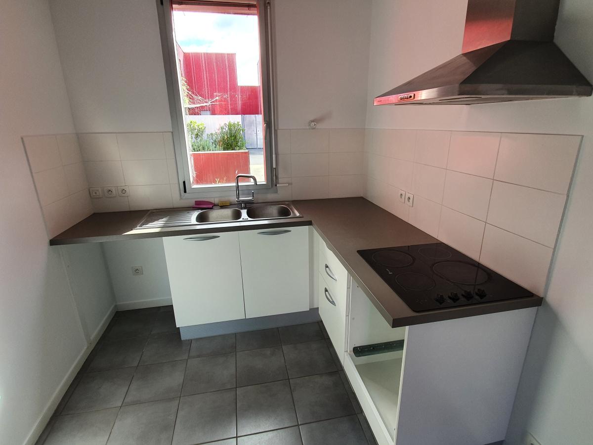 
																																							4 pièces - 
																																						RDC - 88m² - 1 123,66 € - Photo #3