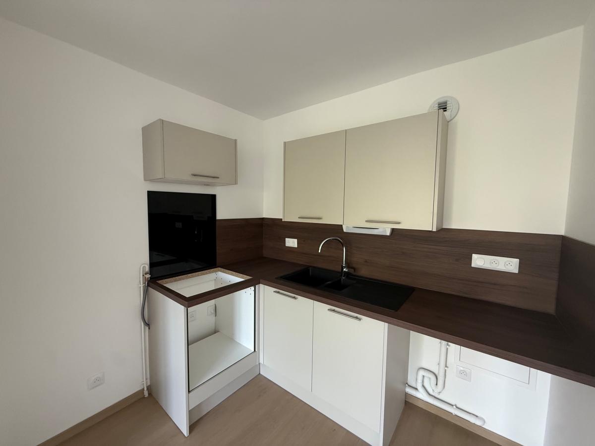 
																																							2 pièces - 
																																						2ème étage - 47m² - 543,69 € - Photo #2