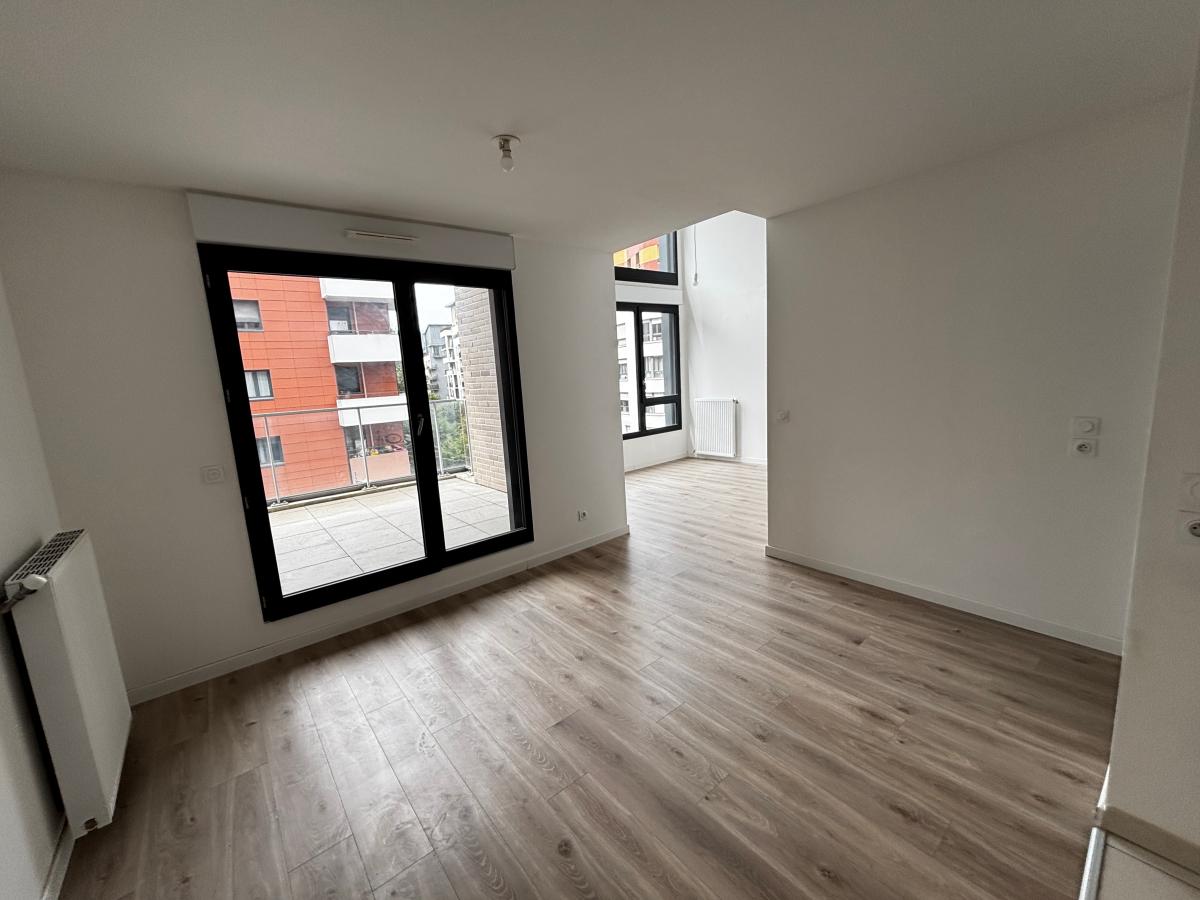 
																			3 pièces - 
																		3ème étage - 63m² - 1 425,67 € - Photo #3