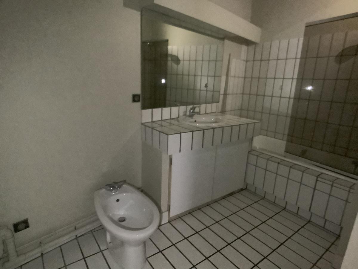 
																																							2 pièces - 
																																						5ème étage - 54m² - 95 000 € - Photo #5