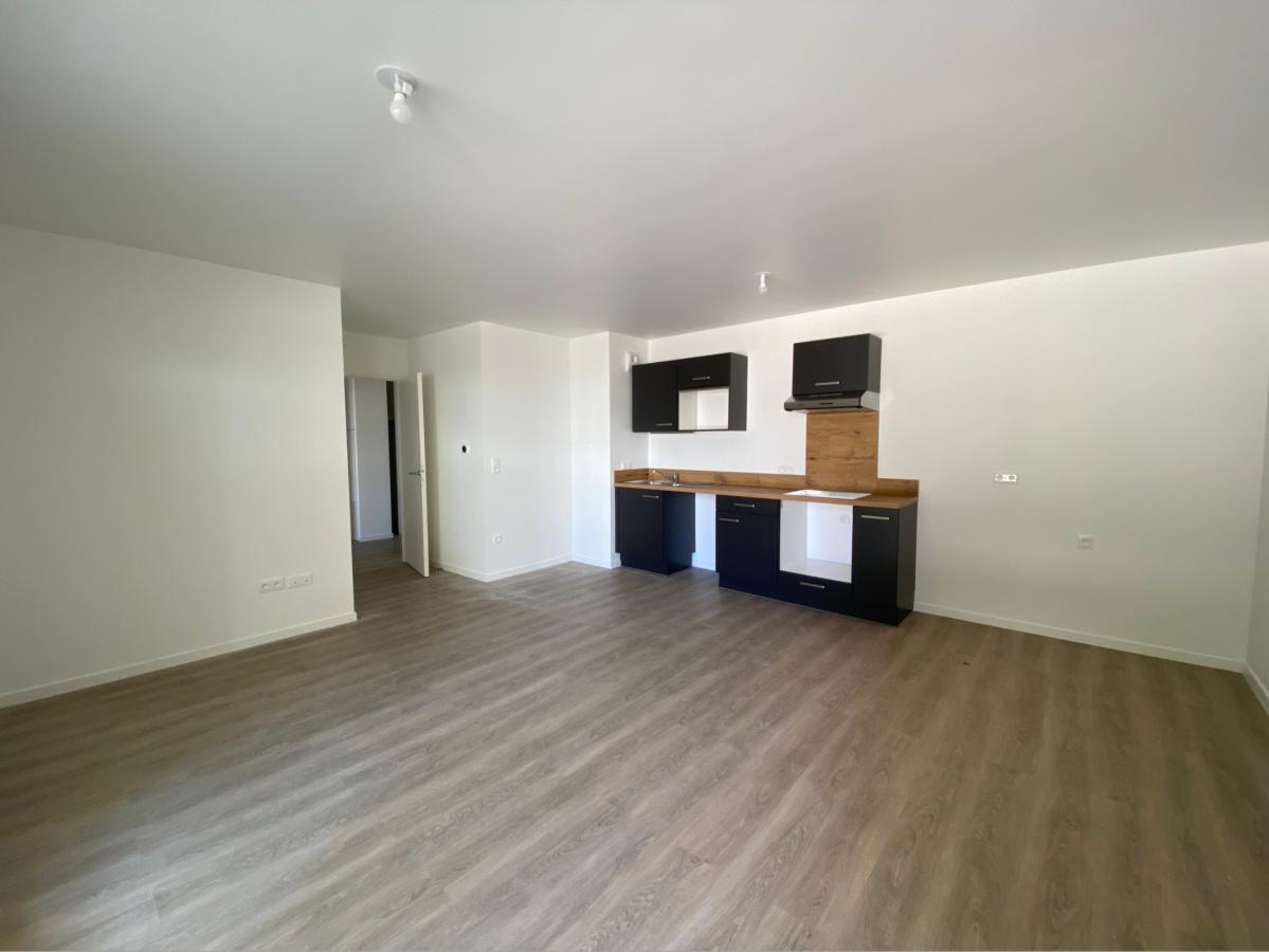 
																																							3 pièces - 
																																						1er étage - 65m² - 840,97 € - Photo #2