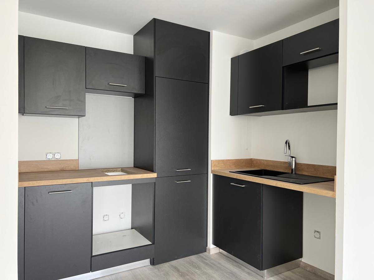 2 pièces - 2ème étage - 42m² - 626,89 € - Photo #1