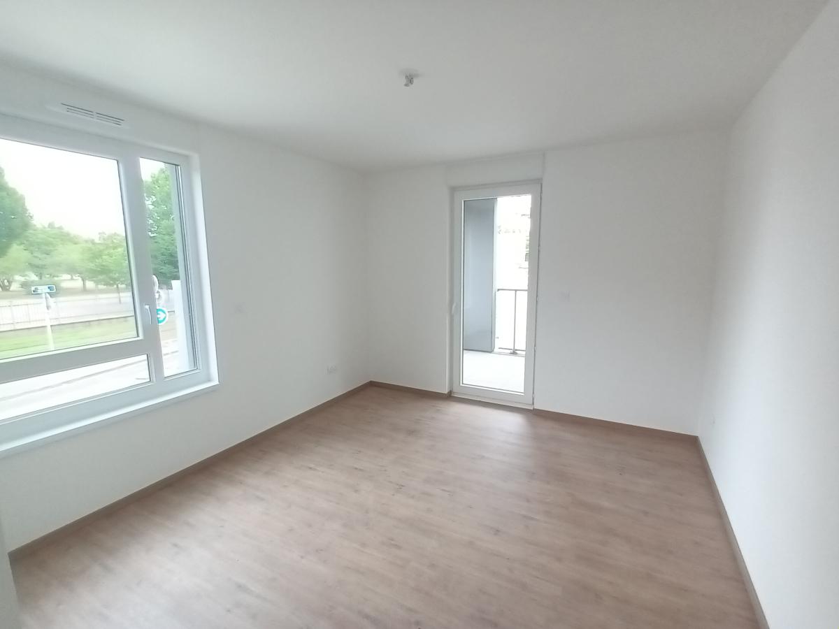 
																																							2 pièces - 
																																						2ème étage - 39m² - 686,90 € - Photo #3