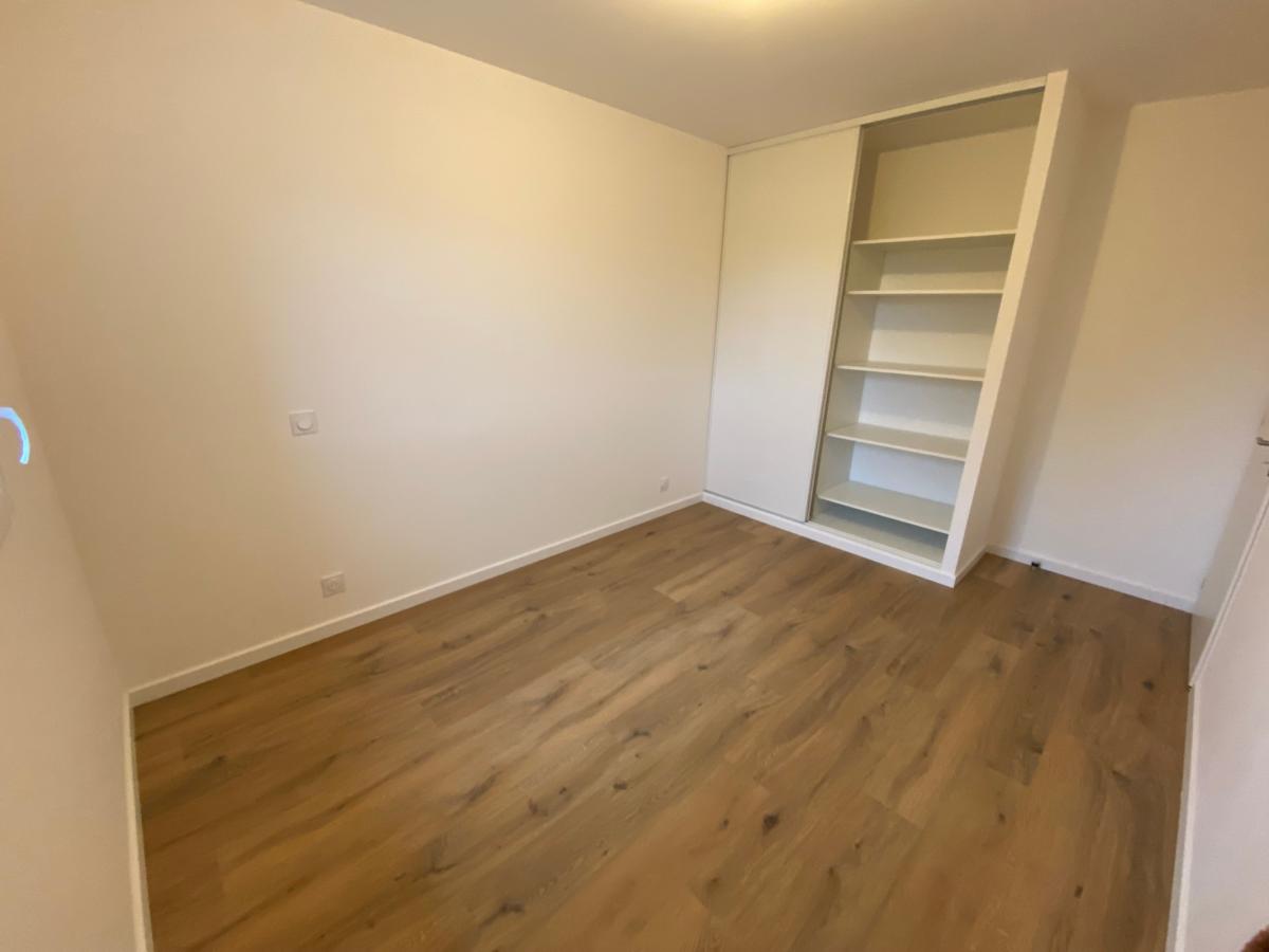 
																																							3 pièces - 
																																						2ème étage - 59m² - 714,58 € - Photo #5