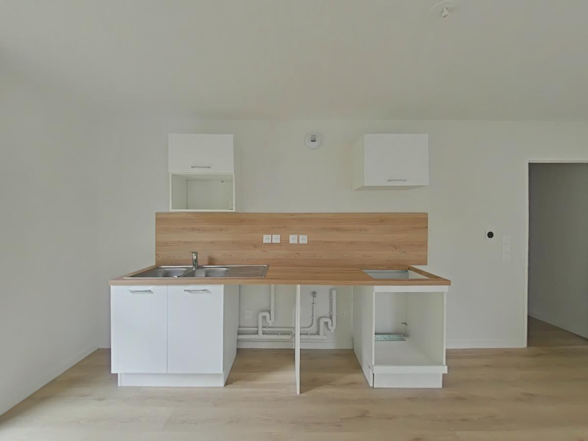 
																			4 pièces - 
																		RDC - 86m² - 1 099,14 € - Photo #5