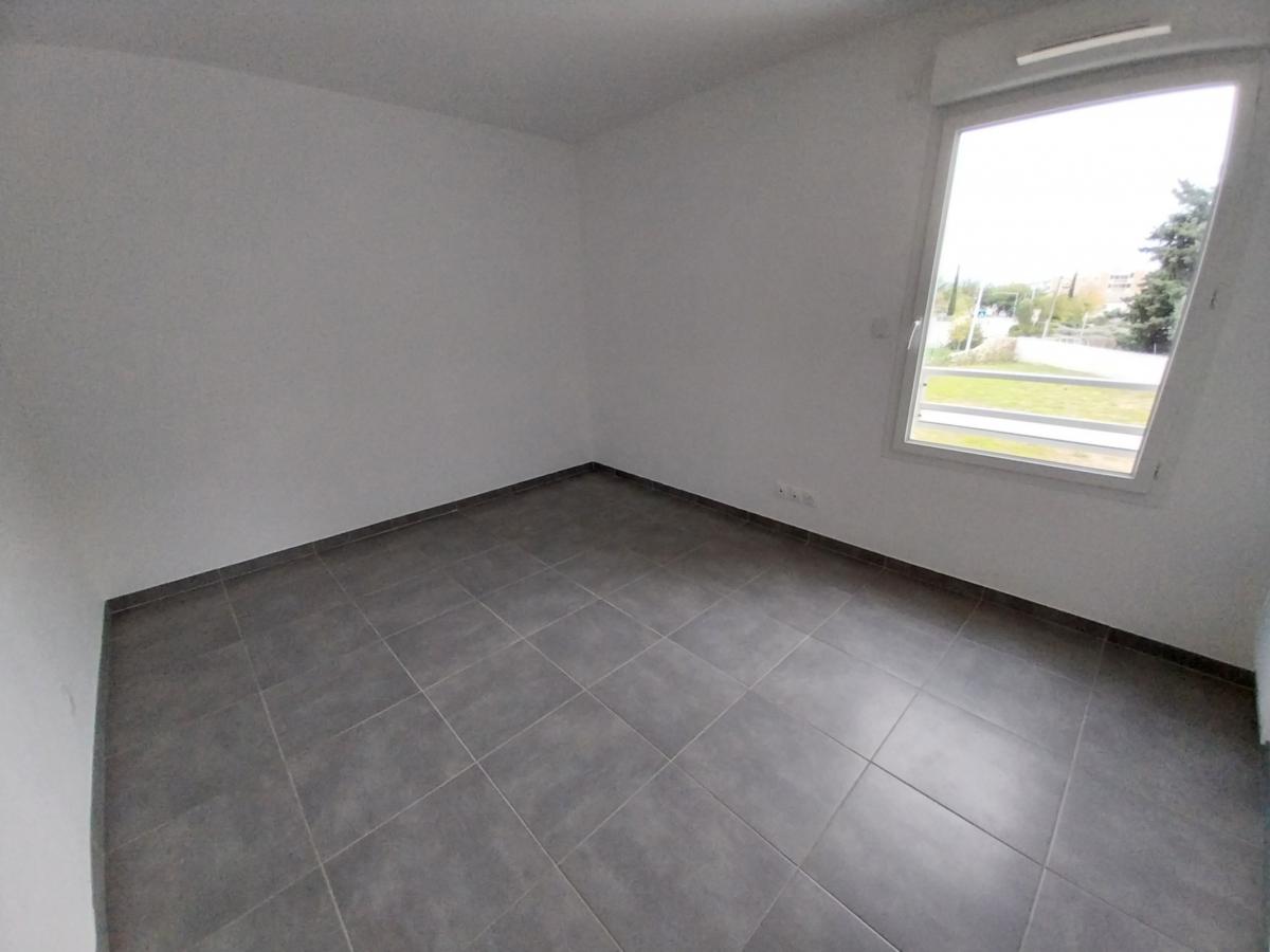 
																																							2 pièces - 
																																						2ème étage - 47m² - 663,30 € - Photo #2