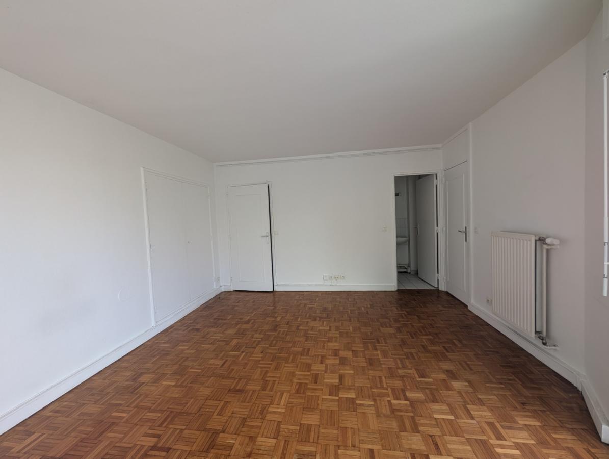 1 pièce - 2ème étage - 27m² photo 2