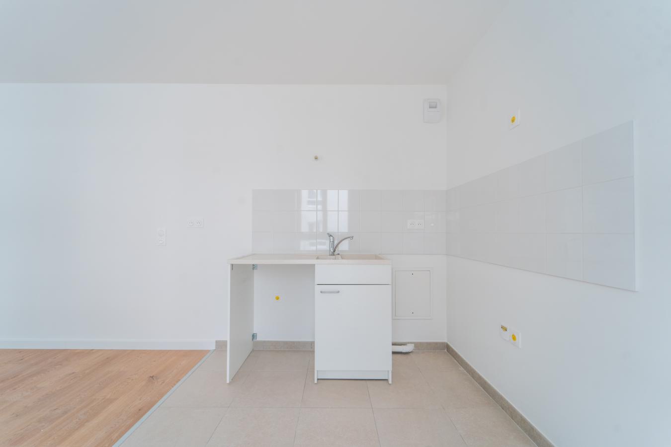 
																			2 pièces - 
																		RDC - 48m² - 907,15 € - Photo #3