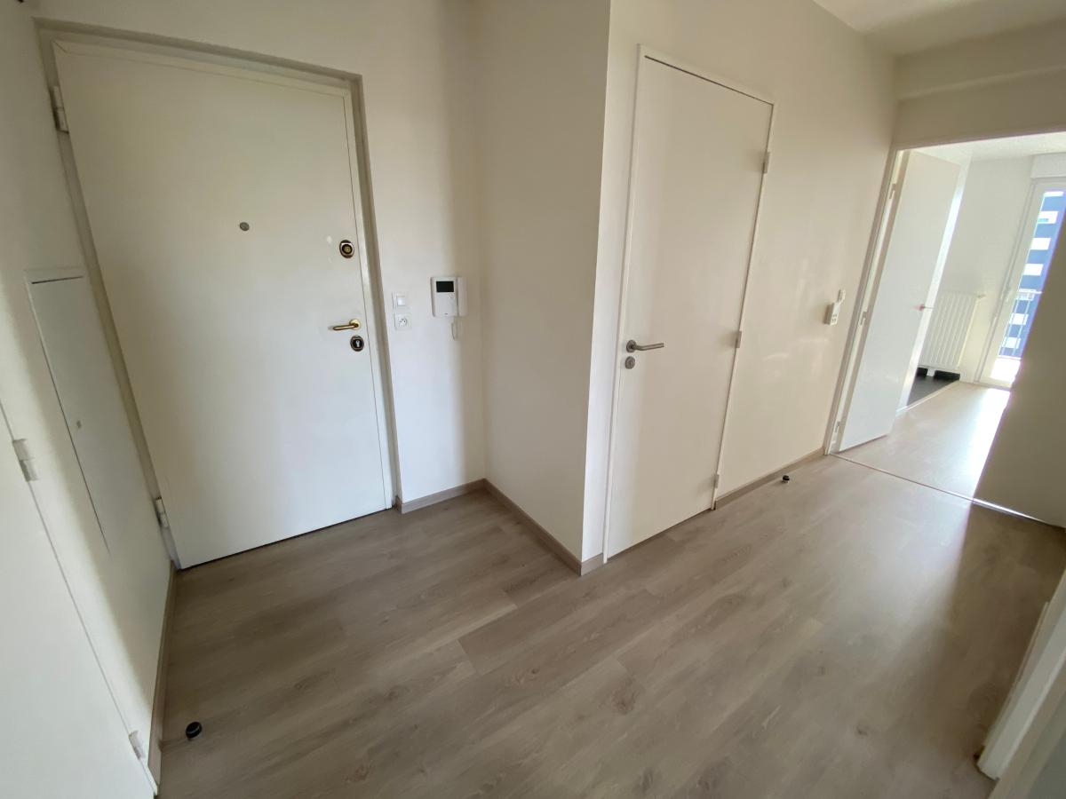 
																			3 pièces - 
																		7ème étage - 69m² - 868,96 € - Photo #7