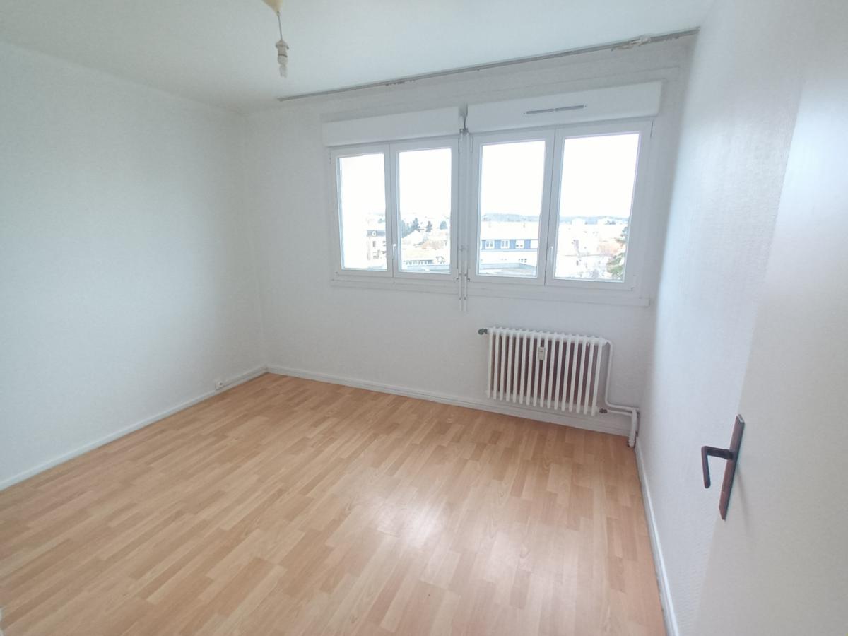 
																			4 pièces - 
																		5ème étage - 78m² - 668,64 € - Photo #2