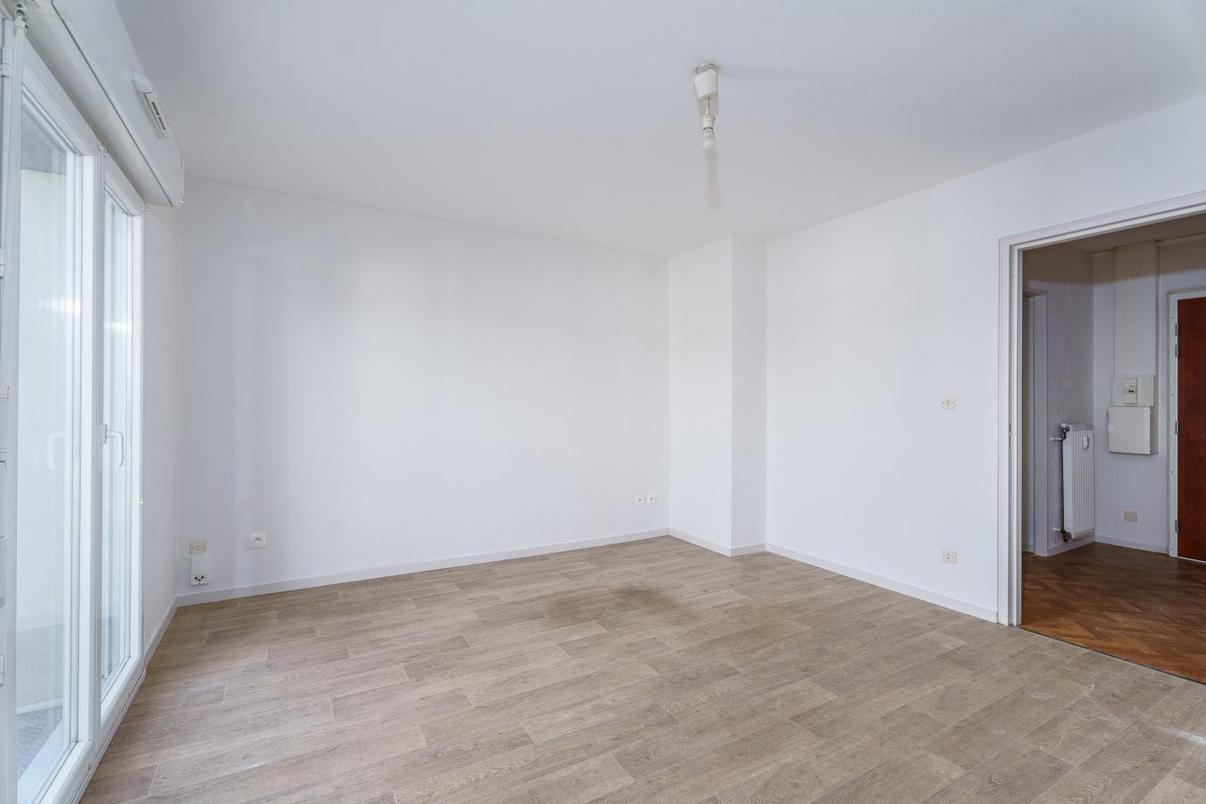 
																																							3 pièces - 
																																						7ème étage - 67m² - 654,95 € - Photo #5