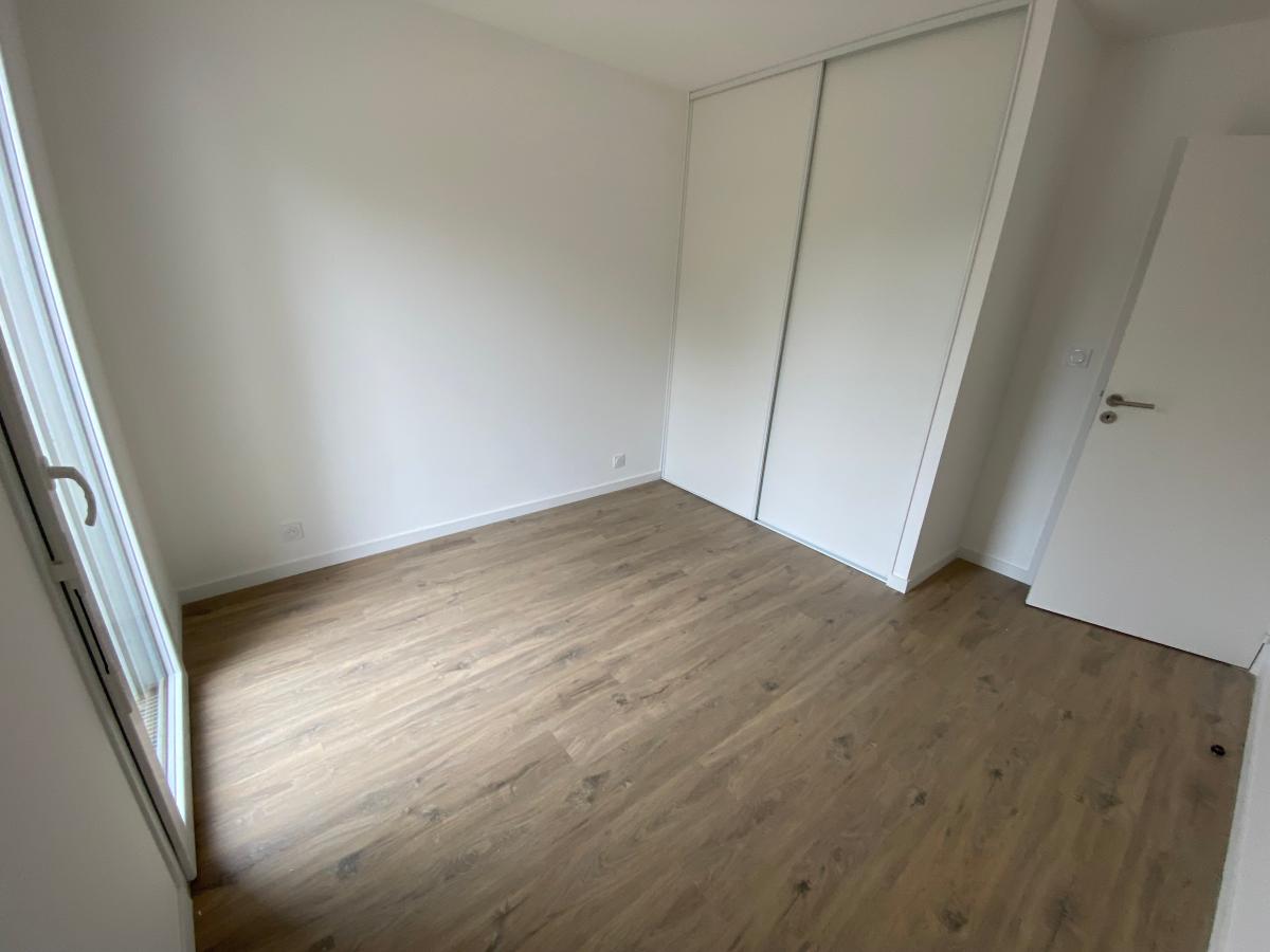 
																			3 pièces - 
																		RDC - 67m² - 786,10 € - Photo #5