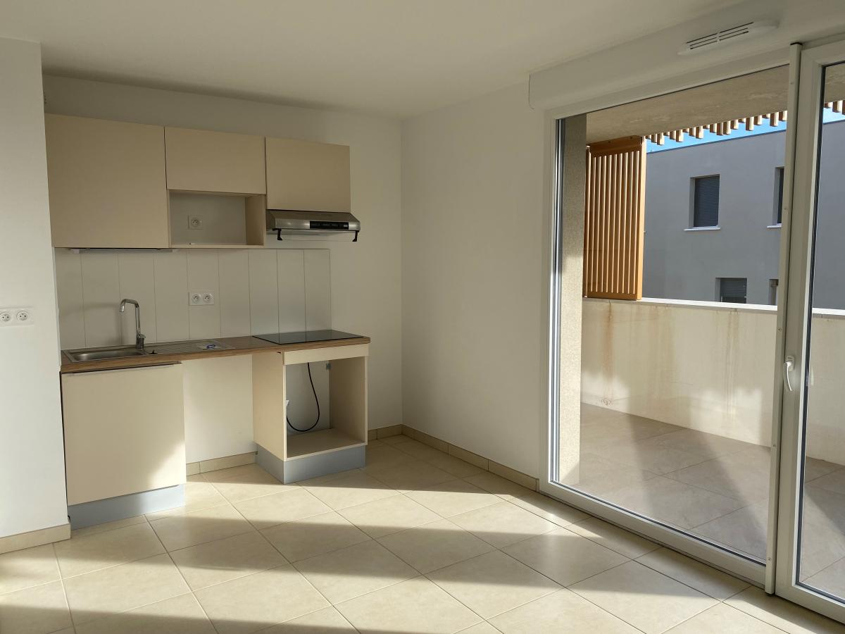 
																																							2 pièces - 
																																						1er étage - 44m² - 664,81 € - Photo #2