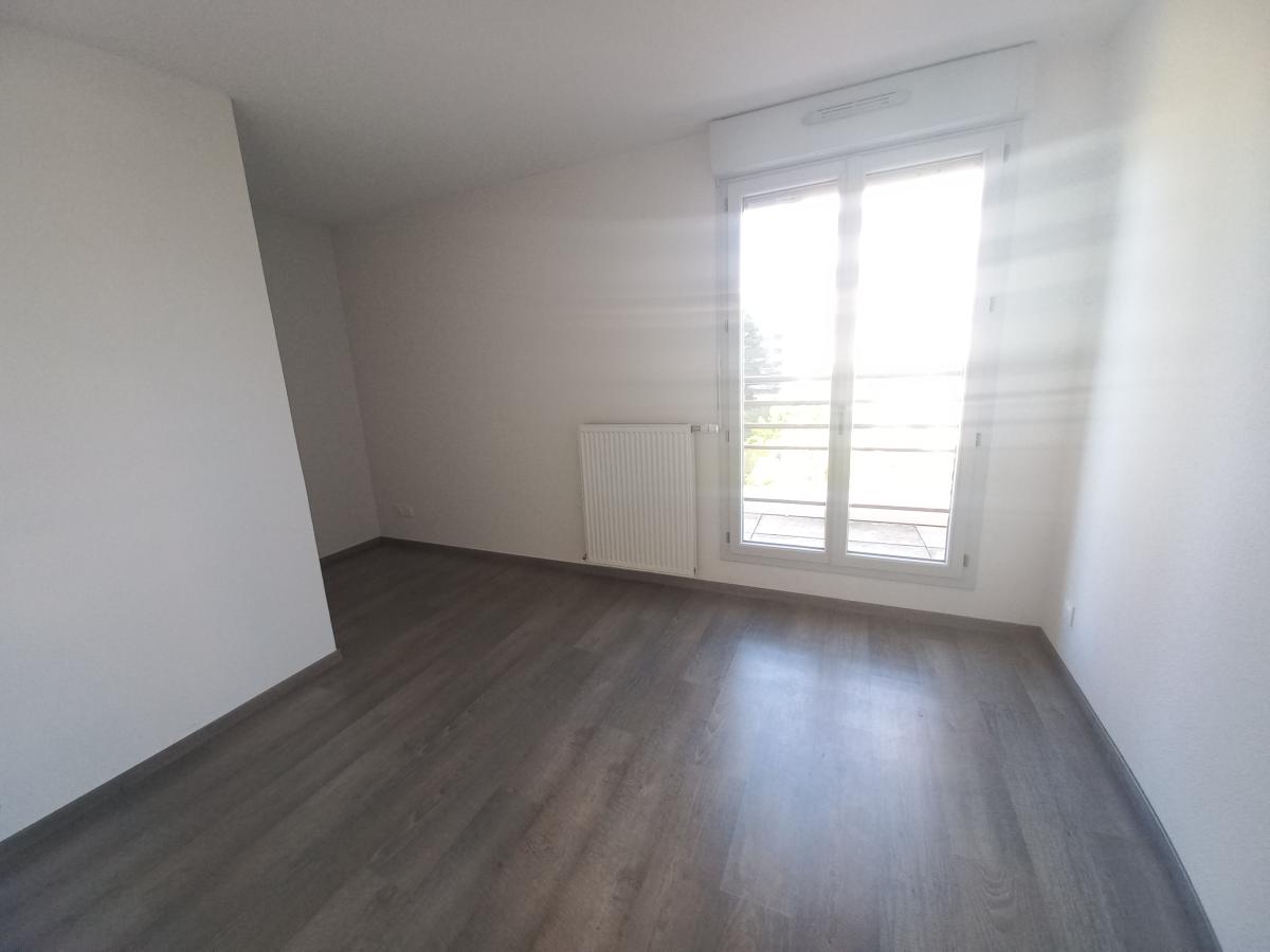 
																																							5 pièces - 
																																						4ème étage - 99m² - 1 111,78 € - Photo #5